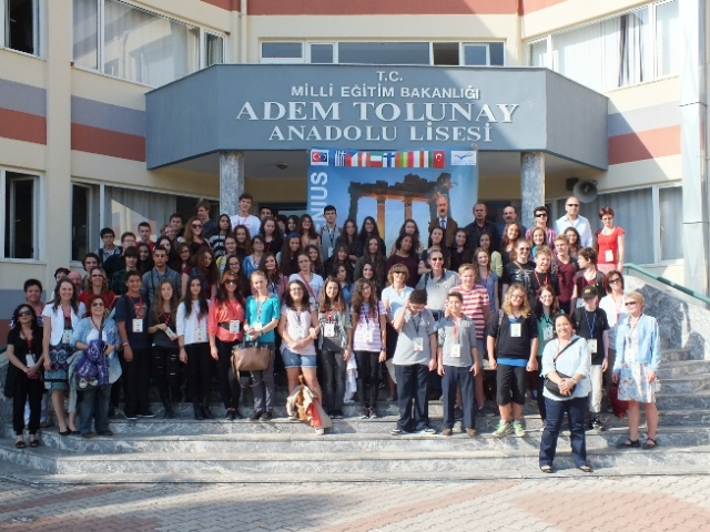 Mengenal 7 List Sekolah Terbaik di Antalya: Meniti Prestasi